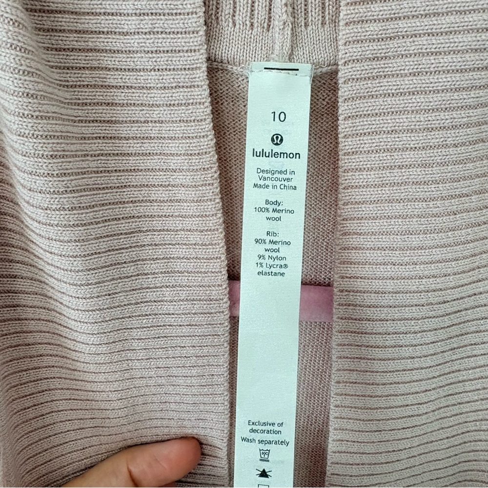 Lululemon Sit In Lotus Wrap Pink Bliss Sz 10 EUC - Picture 4 of 11